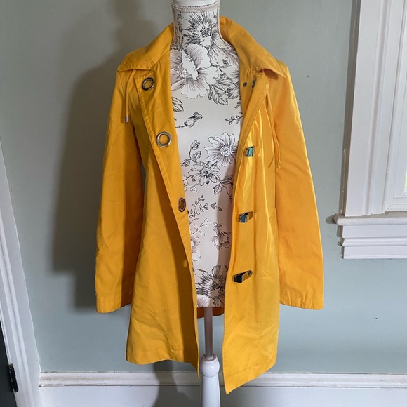 Michael Kors yellow rain jacket - Picture 1 of 4